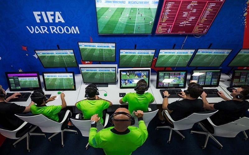 Các cuộc cách mạng về chiến thuật và luật thi đấu